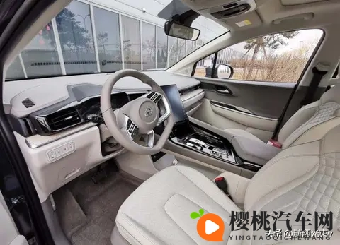 下载3.0.3每天无限免费大全华为：华为汽车新系统发布：每日免费导航，智能驾驶体验升级-2