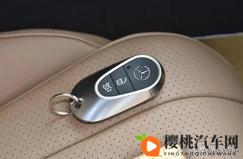 2026款奔驰E级上市即王炸！入门价低至4299万，宝马5系压力大了-2