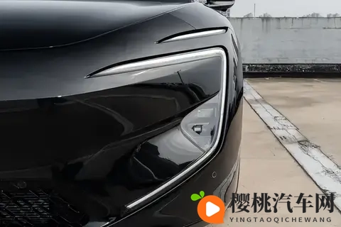 四激光雷达成标配，华为技术加持，新车迎来全面升级-3