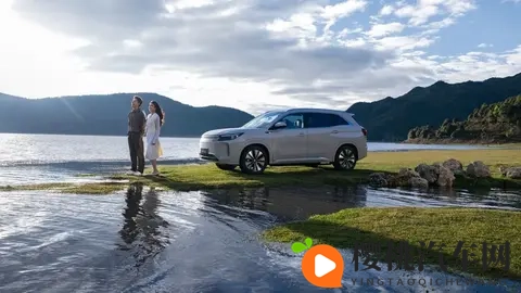 自适应悬架+全时四驱，涨价2万！这台问界兄弟车还值得买吗？-1