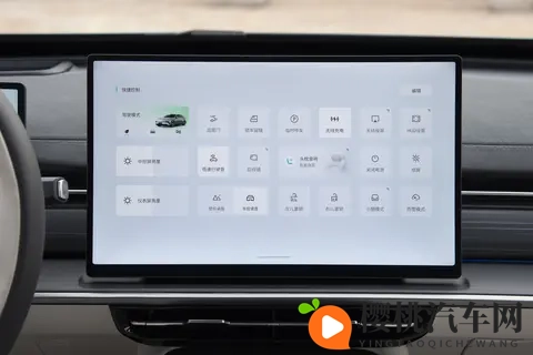 37秒破百+无框车门！这台国产轿跑自己就是一道流动的风景-2