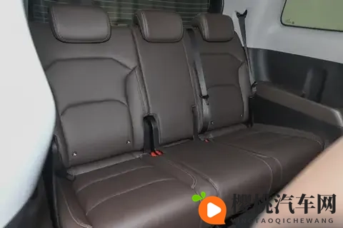 7万多拿下真7座！星光730满足全家出行，第三排不挤不晕-1