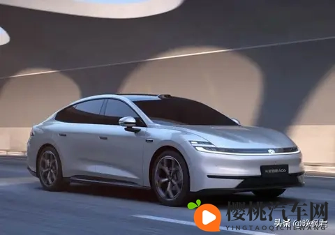 国产新能源车型长安启源A06:十万级车,百万质感,续航超两千公里-2