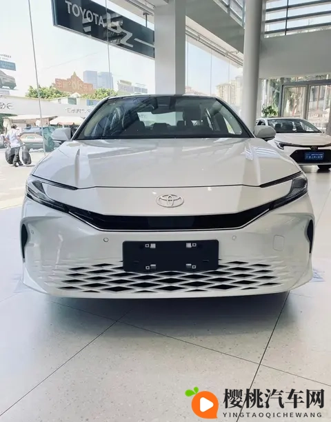 二十年前，凯美瑞等于一套房？如今国产车让它坐不住了-2