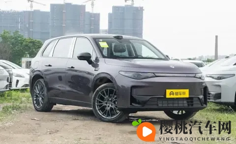 小米YU7杀疯了!2025年10月SUV销量爆大冷,特斯拉Model Y跌出前十-3