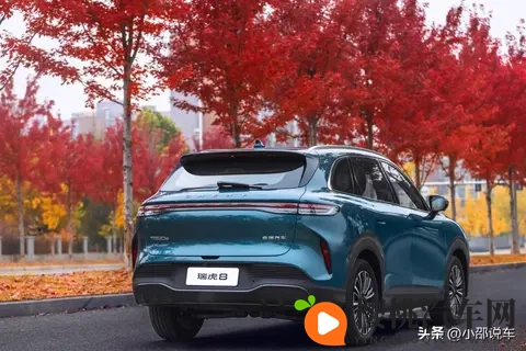 9万块的SUV,竟配了20万车才有的功能?奇瑞这波操作让人看不懂-2