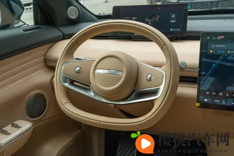 试驾2025款星纪元ET增程Pro高速辅助驾驶版:1898万享受豪华出行-2
