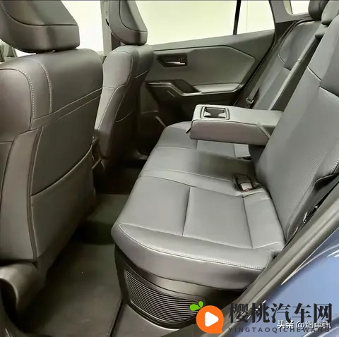 丰田全新威兰达实车正式亮相!全新外观设计 内饰调整 搭配混动系统-1