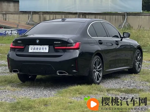 2025款宝马3系准新车,20多万体验运动操控!-1