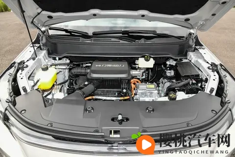 1198万开中型插混!第三代蓝电E5 PLUS预售,这些亮点值得细品-1