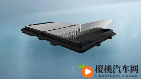 李云飞炮轰同行：为续航用三元锂，安全要不要？-3