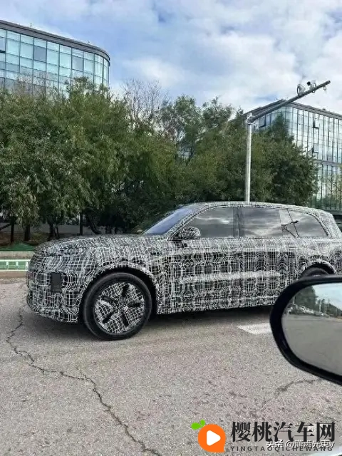 理想L9换代谍照曝光，后轮转向真能解决停车难？-2