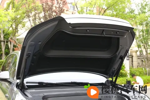 家庭 SUV 怎么选？对比大五座、大三排，乐道 L90 成绕不开的选择​-3