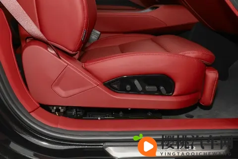 阿维塔12四激光版试驾体验:30万级豪华轿车的实用之选-2