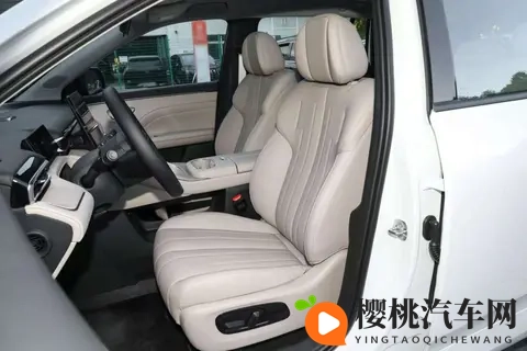 试驾埃安i60高功纯电版：空间智能拉满，10万级纯电惊喜-2