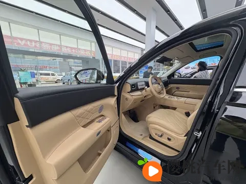 探店风云T11:80%用户选择顶配版,销售直言“比下有余”-1