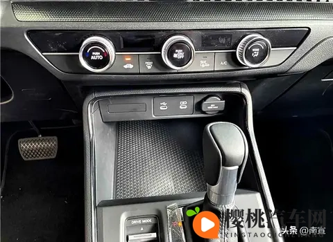 免费e站看大片真人直播:免费平台e站享大片,真人直播零门槛-3