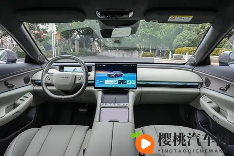 星纪元ES增程版Ultra四驱旗舰:重新定义中大型纯电轿车的均衡性-1