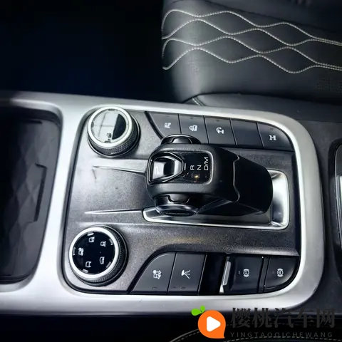 23款坦克300挑战者：圆你硬派越野梦，13万多值不值？-3