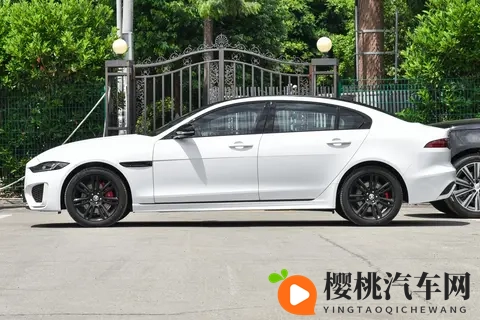 3298万起，捷豹XEL怎么选？配置对比及选买建议来啦-2