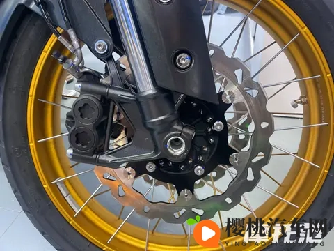 国产美女被草:国产佳人风采夺目-3