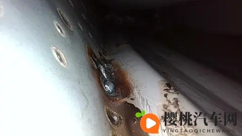 娇小玲珑黑人巨大撑爆了我：黑车型惊艳亮相：迷你身躯藏巨空间-2