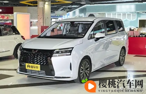 五菱星光730要来了，MPV市场要变天了吗？-3
