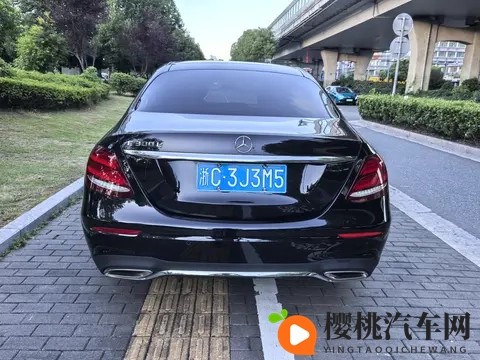 205万拿下20款奔驰E300L,一手豪华行政座驾,商务家用皆宜-1