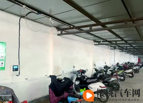 美女被艹的软件：诱人美女私密软件泄露，慎点！-3