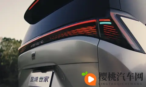 采用贯穿式三联屏设计,别克至境世家内饰官图发布-2