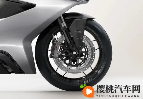 英伦传奇涅槃！诺顿Manx R全新V4动力亮相米兰展，TVS赋的复兴宣言-1