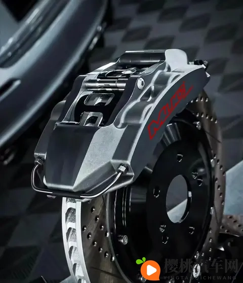 本田雅阁改装MUC前轮CX4四活塞刹车卡钳-1