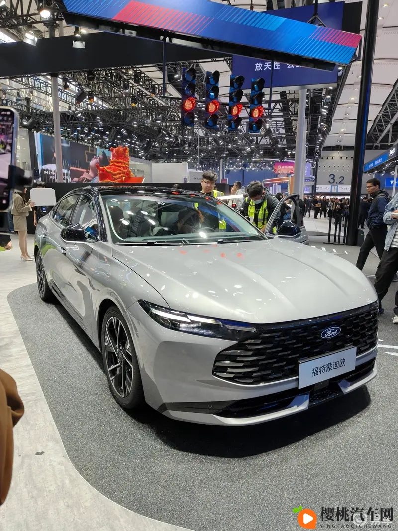 长安福特蒙迪欧改款首发：设计靠拢性能车、动力略有提升-1