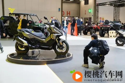 VOGE无极发布两款全新踏板,双杠450ADV踏板,单缸160通勤踏板-2