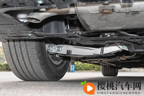 家用 15万级C级车，配8295+800V架构，增程纯电可选，续航超1600km-2