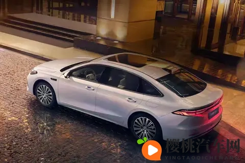 分化加剧！10月插混销量榜：双强垄断格局固化 细分赛道突围成关键-2