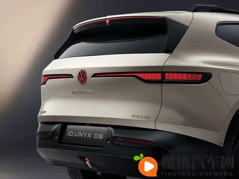 五菱荣光EV有5_7座可选,8款新车信息公布,保时捷特别款限量1台-2