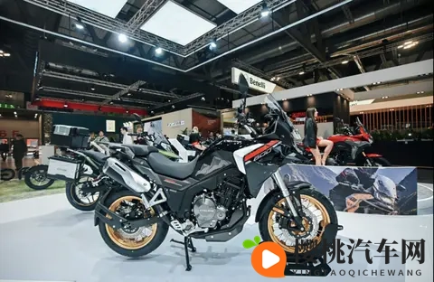 乌兰图雅真人入B毛片：汽车行业新挑战：创新、多元化、合作共赢之道-2