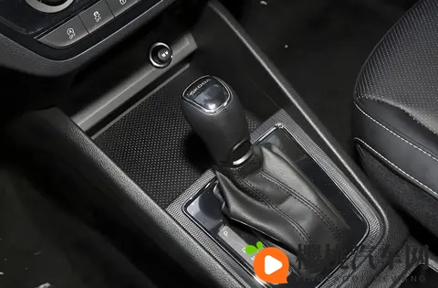 德系行政轿车,搭载EA888 Evo5发动机,升级液晶大屏,2027年上市-3