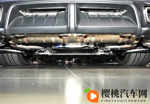 能看美女裸体的软件：汽车科技：智能驾驶与个性定制新体验-2