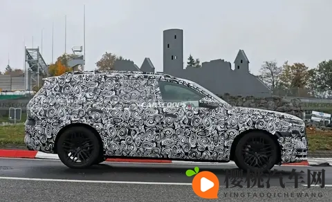 奥迪Q9霍希版曝光：这次，奥迪也要跟迈巴赫“掰手腕”了-1