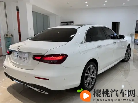 30万拿下22年奔驰E级,豪华座驾轻松拥有!-3