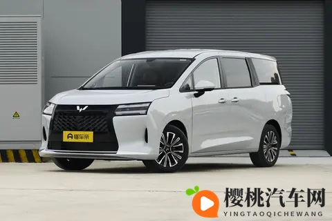 768 万起配电滑门!五菱星光 730 真 7 座 MPV 家用试驾全体验-1