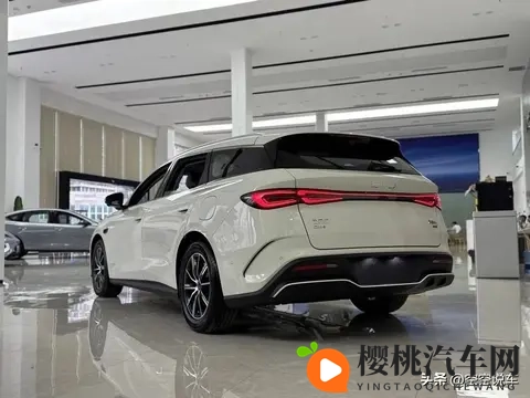 比亚迪推出旅行车，进货价105万，配车载冰箱，提前锁定爆款？-1