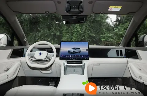 国产精品主播叶子勾搭：直播车界新风尚，叶子直播引潮流-1