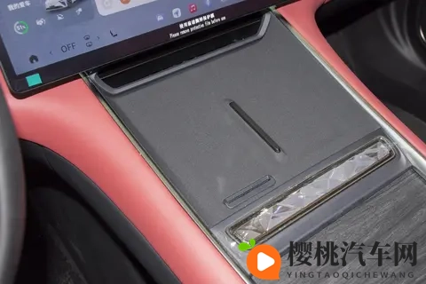 2025款星纪元ES增程版Pro高速辅助驾驶:家用与科技的巧妙融合-2