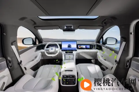 拒绝“凑合”!腾势N8L:带 N9 同款黑科技,家庭用户会买账?-3