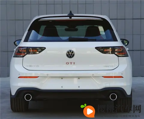 涨价2000元,减配真皮方向盘,新款高尔夫GTI还香吗?-1