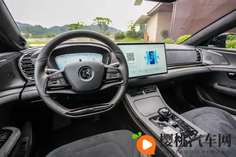 靠逼软件:智能驾驶新篇章,车载软件引领变革-2