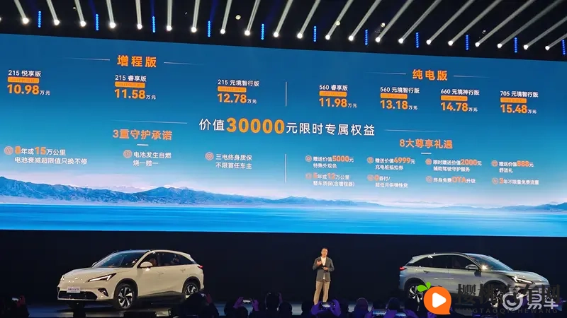 小困困进女生自己来困里:女生宿舍小困来敲门,自己进屋好安心-1